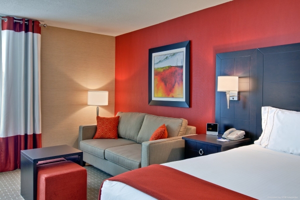 Holiday Inn Express & Suites CHATHAM SOUTH